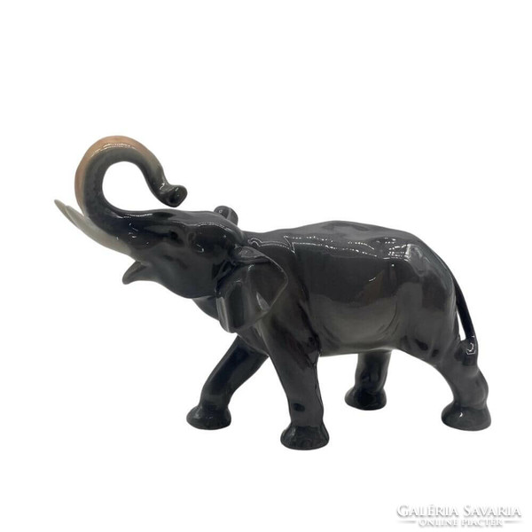 Német porcelán elefánt M01258
