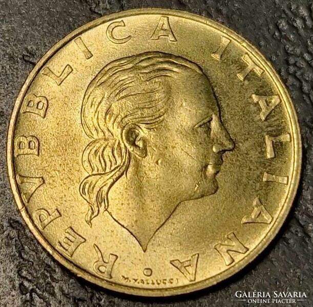 200 Lira, Italy, 1995. R.