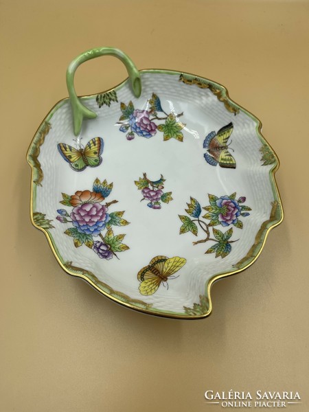 Herend viktória patterned leaf-shaped offering bowl