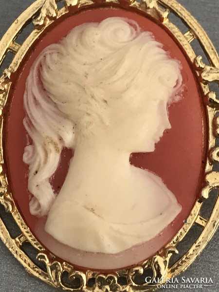 Cameo brooch in large size, 5 x 4 cm