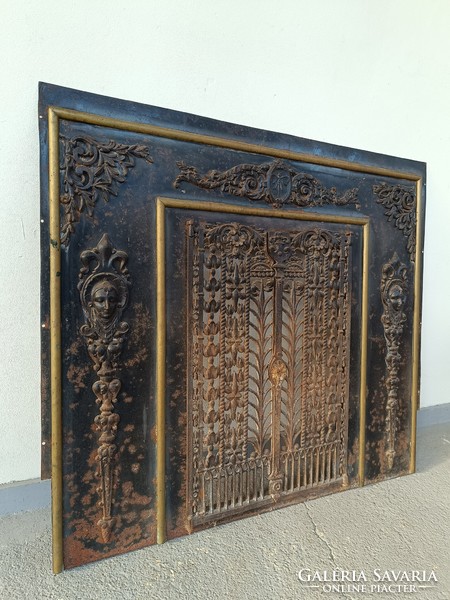Antik fém rátétes kályha kandalló öntöttvas ajtós keret 8165