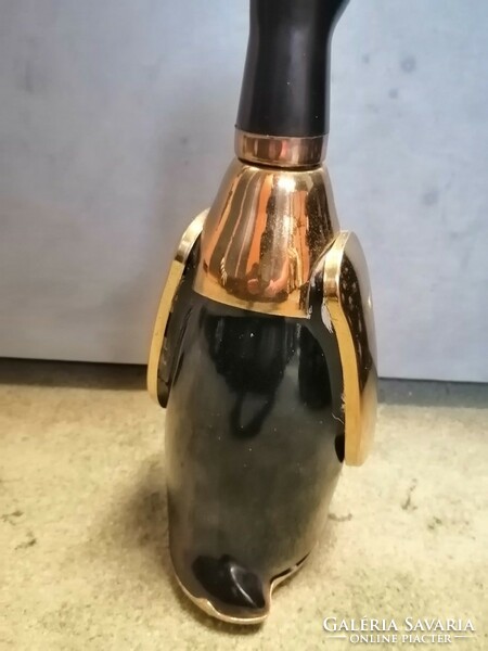 Retro Pingvin alakú zenélős italos üveg szovjet?