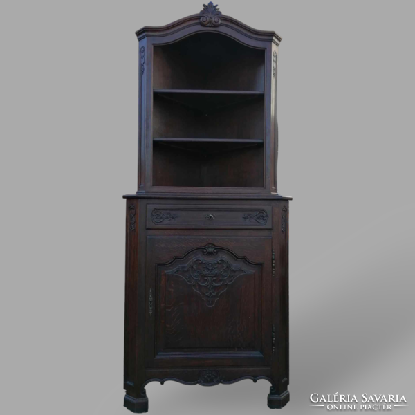 Baroque corner cabinet