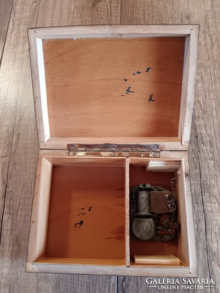 Old Swiss musical jewelry box