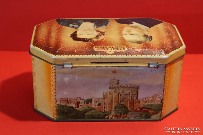 Retro kekszes fémdoboz 1953 koronázási souvenir  Erzsébet Királynő és Fülöp herceg