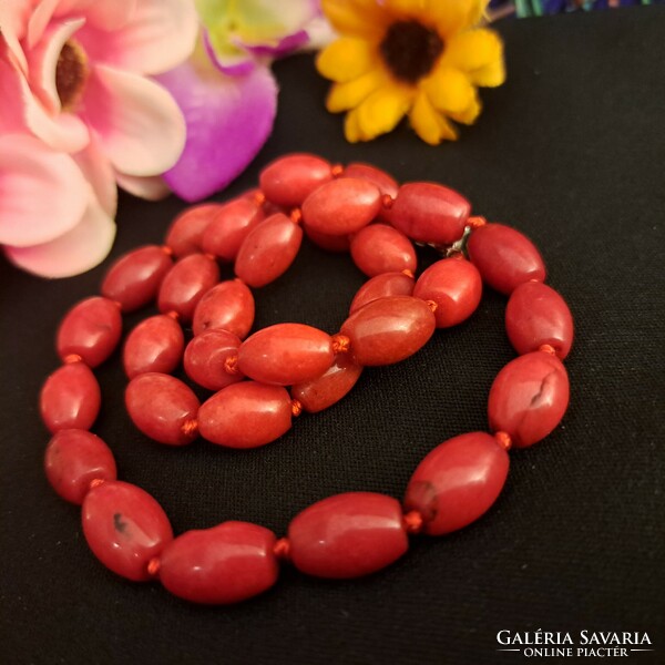 Coral pearl necklace.