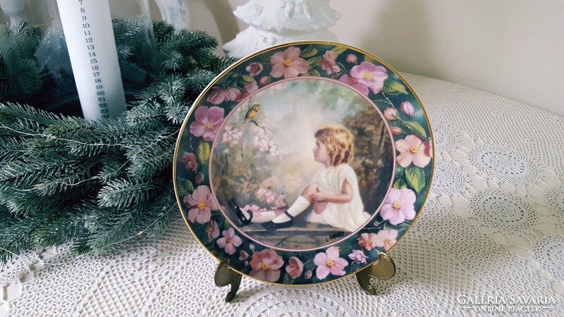 Charming royal doulton 