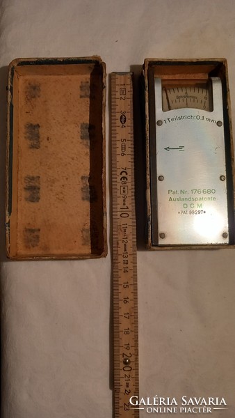 Valamilyen régi német mérőműszer (DGM) eredeti dobozában