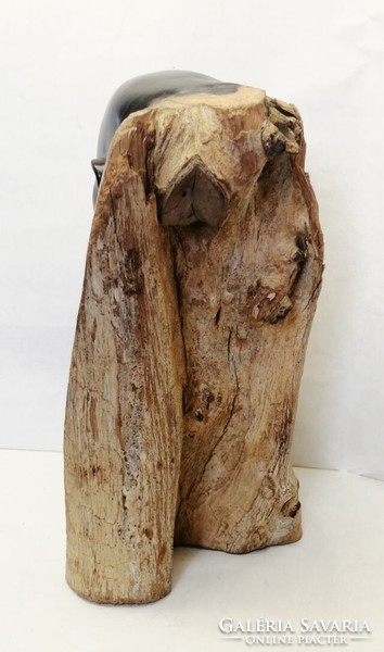 Befejezetlen faragott keményfa szobor, egyedi egzotikus kézműves ritkaság.
