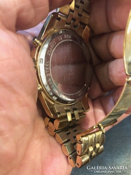 Michael kors large men's quartz wristwatch, in perfect condition