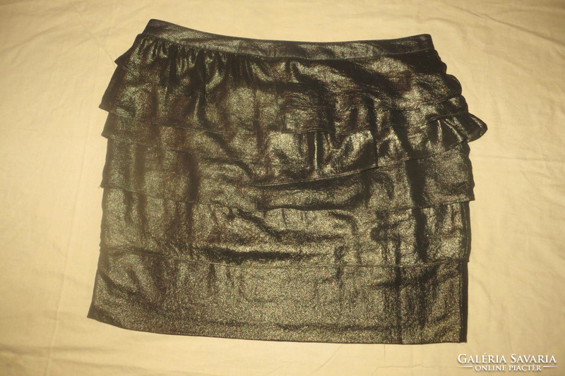 Solid shiny ruffled bronze skirt 16 marks & spencer size: 92 cm h: 48 cm