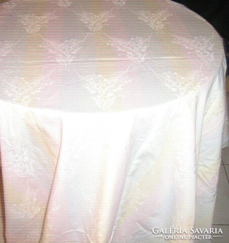 Csodaszép vintage gyöngyvirágos pasztell színű damaszt paplanhuzat