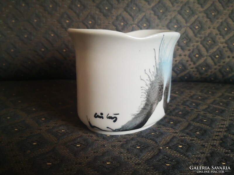 Stéphanie Gamby: Rorschach-teszt váza, kaspó, kínáló. Limoges porcelán.