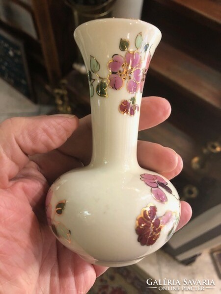 Zsolnay butterfly pattern porcelain vase, height 12 cm.