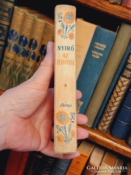 1943 Révai first edition József Nyirő: the determined stories