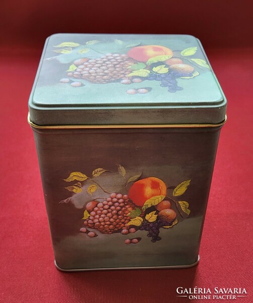 Vintage metal box tin box tin box storage gift box with fruit pattern