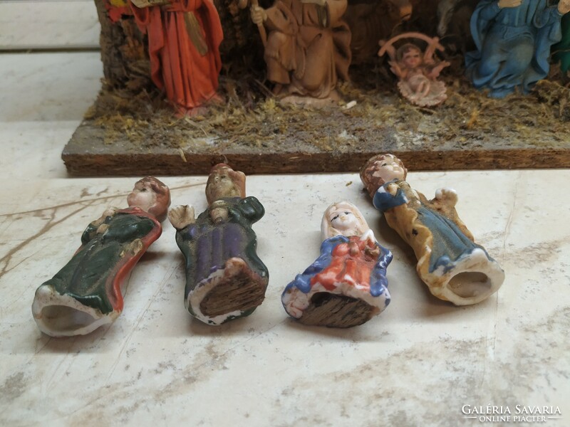 Antique beautiful nativity scene with porcelain figures for sale! Italian 39 x 19 x 23 cm.