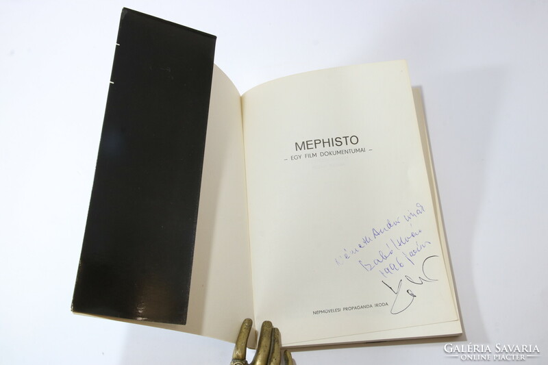 Signed - signed by István szabó, Oscar-winning film director - Mephisto - Klaus Maria Brandauer!