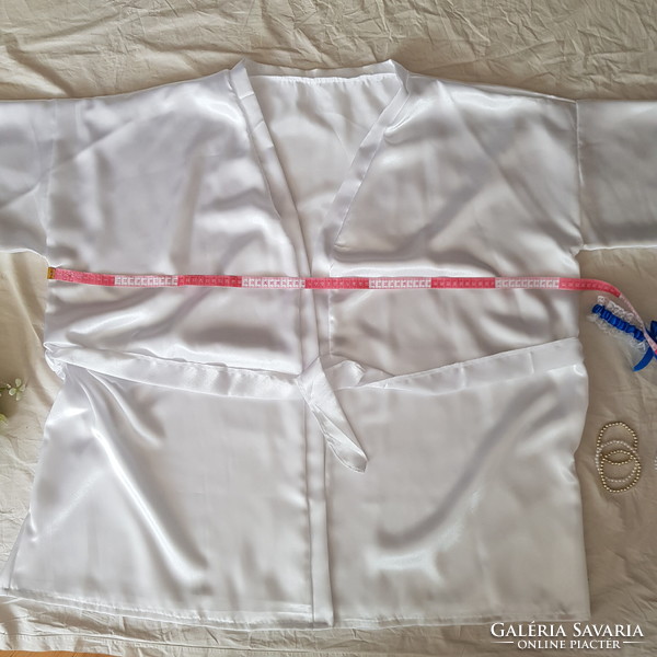 Snow white satin robe, robe in preparation - approx. 6Xl