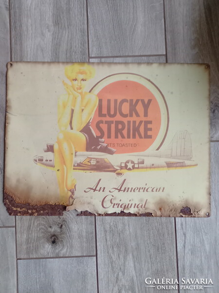 Antique painted steel advertising sign (lucky strike, 40x30 cm)