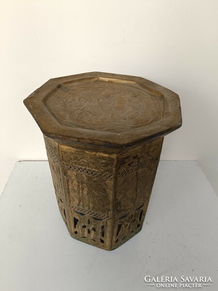 Antique Arabic Brass Tea Coffee Oriental Small Table Embossed Engraved Morocco 735 8352
