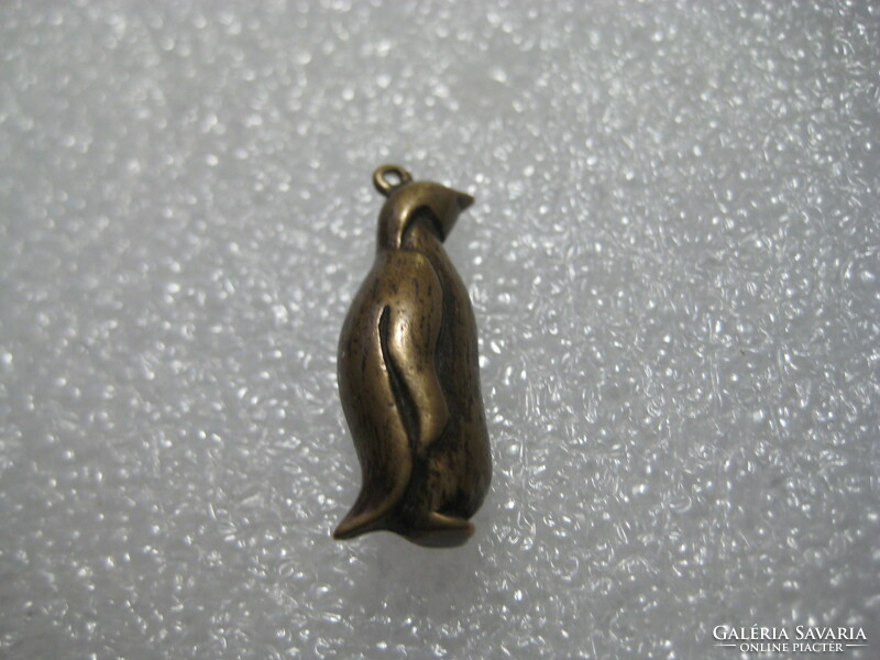 Régi  pingvin medál  bronzból    2,5  cm