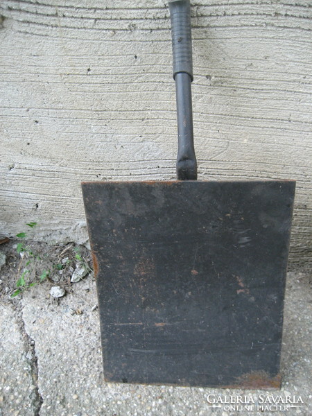 Old ash shovel