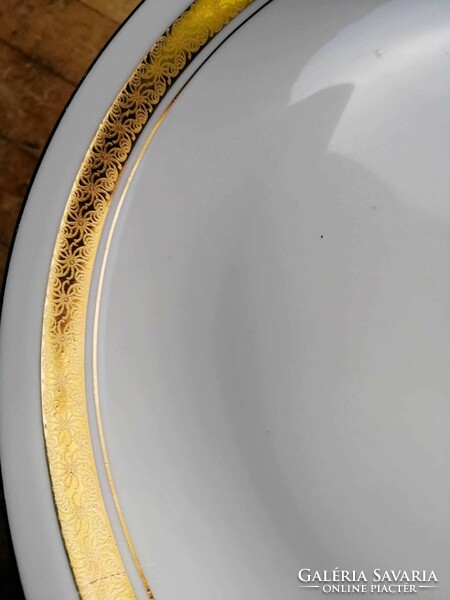 Alföldi porcelán lapos tányérok arany dekorral