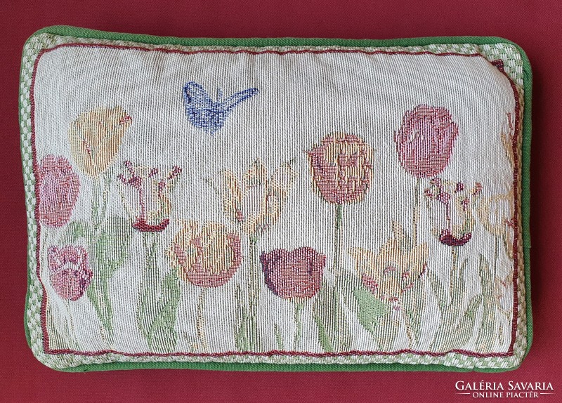 Gobelin párna tulipán pillangó mintával