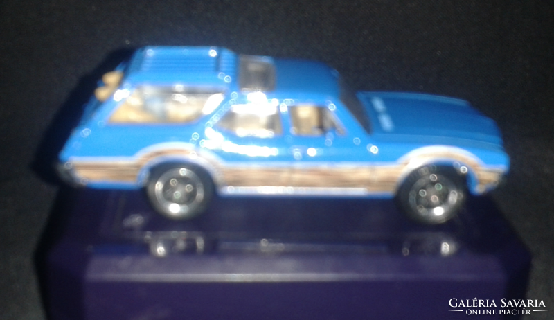 Oldsmobile Vista Cruiser (1971)  2009 Mattel