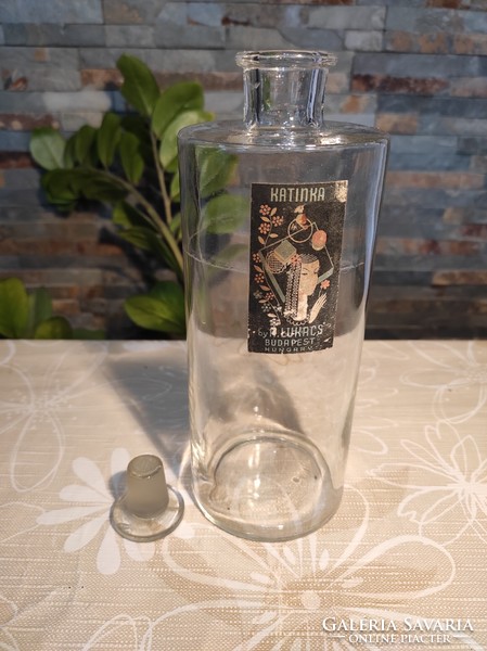 Henger alakú, üvegdugós palack