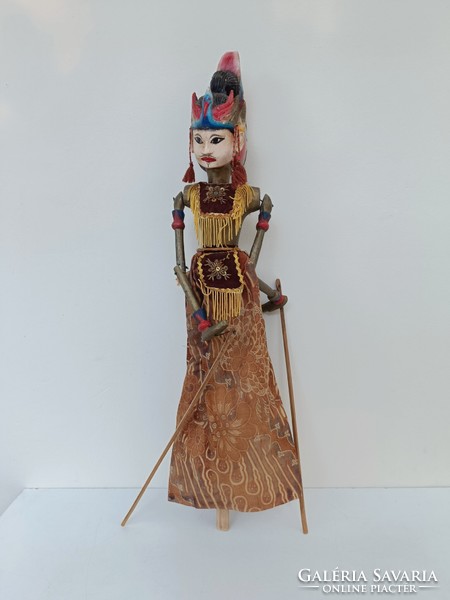 Antique puppet Indonesia Indonesian Javanese typical Jakarta batik costume marionette 781 8308