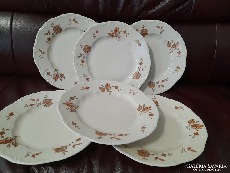 6 zsolnay cake plates with a rare pattern