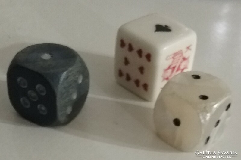 Old dice shaking holder, replacement board game, dice