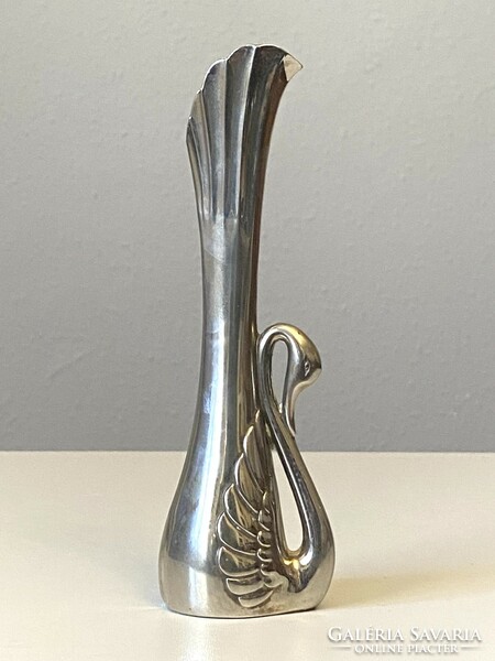 Metal flower vase with swan bird decoration 17.5 Cm