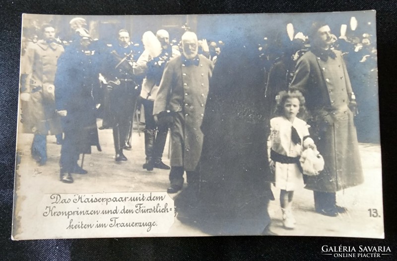 1916 FERENC JÓZSEF MAGYAR KIRÁLY TEMETÉS KÁROLY TRÓNÖRÖKÖS CSALÁD EREDETI KORABELI FOTÓ - LAP KÉP