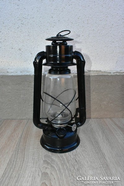 Lampart 598 storm lamp, kerosene lamp