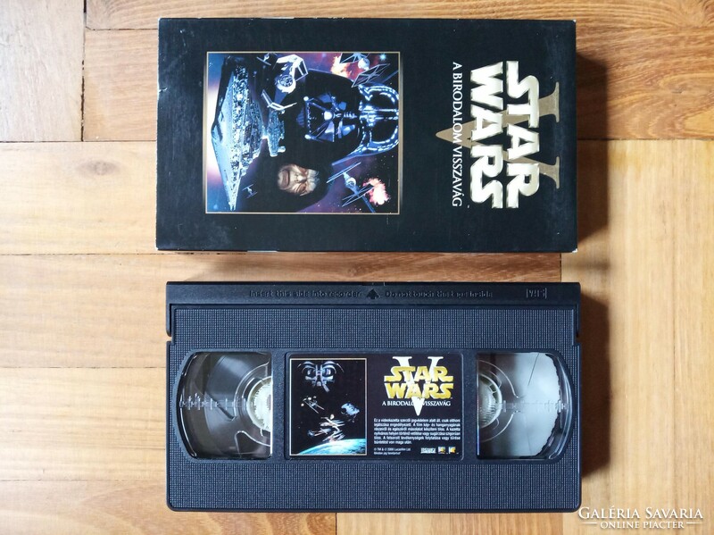Star Wars trilógia (IV, V, VI) VHS videokazettán gyűjtőnek egyben eladó