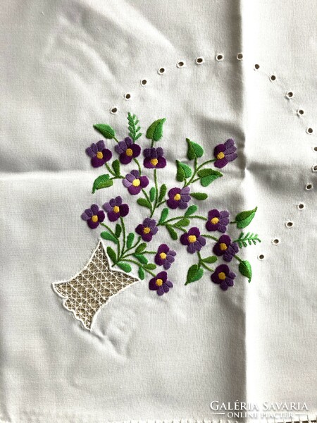 Purple floral embroidered tablecloth, immaculate, starched, 100x100cm