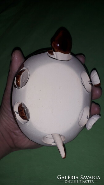 Very nice large porcelain turtle figure moving everything with offspring on its back 17x8 cm according to pictures