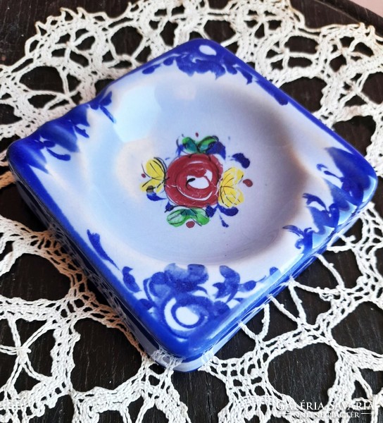 Porcelain: hand painted ring holder/bowl