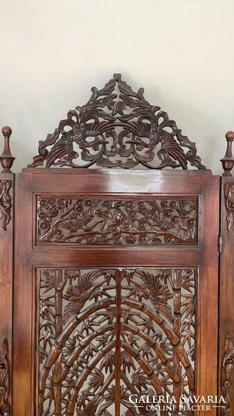 Indonesian richly carved, huge screen, Indian, Oriental, Asian, Japanese, Chinese