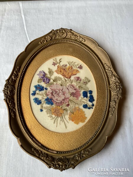 Antique needle tapestry still life in oval frame 31x26 cm.