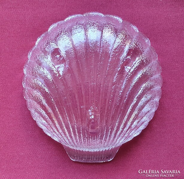 Glass shell shaped bowl serving platter