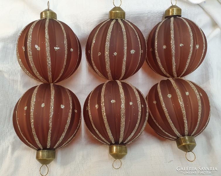 Set of 6 spherical Christmas tree ornaments made of glass
