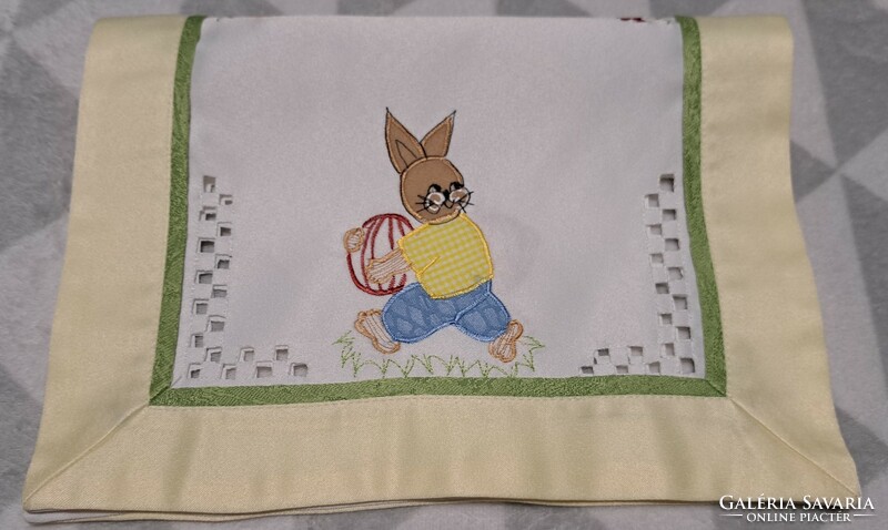 Easter bunny tablecloth (m4403)