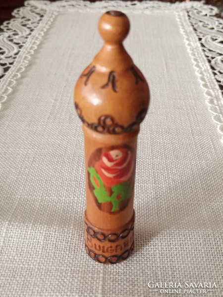 Eredeti bolgár rózsaolaj fa tartójával