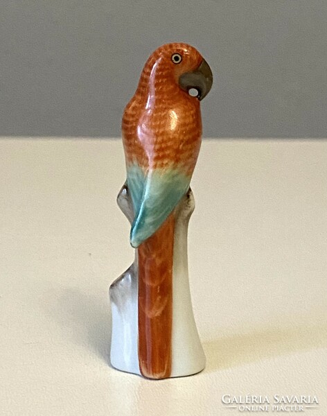 Small parrot Herend marked painted porcelain bird figure sculpture 7 cm