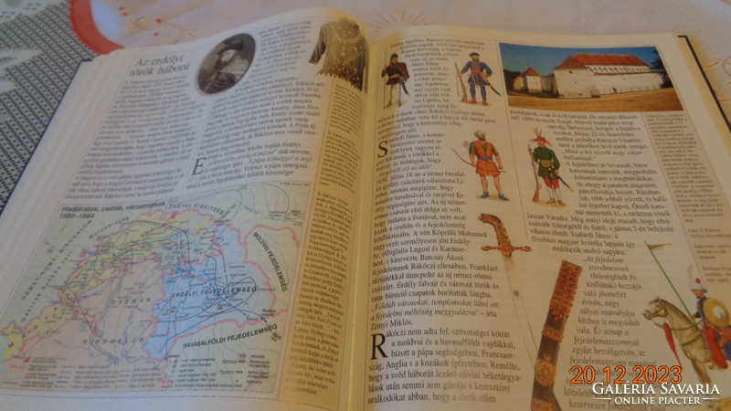 Age of renewals, history of Hungary from 1526 to 1711, new condition 24 x 30 cm