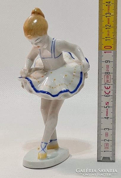 Raven House Ballerina Porcelain Figure (2892)